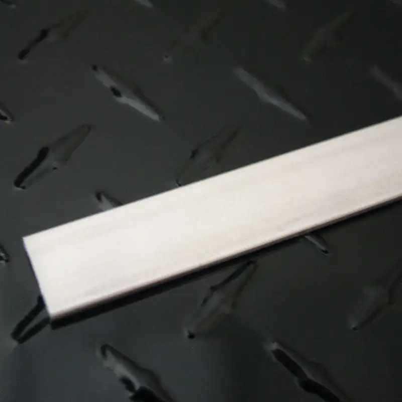 M-D 1/16 . Aluminum Angle 72 . L